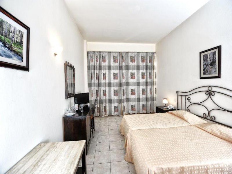 Piere Anne Beach Hotel Ayia Napa Exterior photo